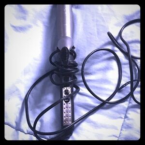Infiniti Curling Iron by Conair​